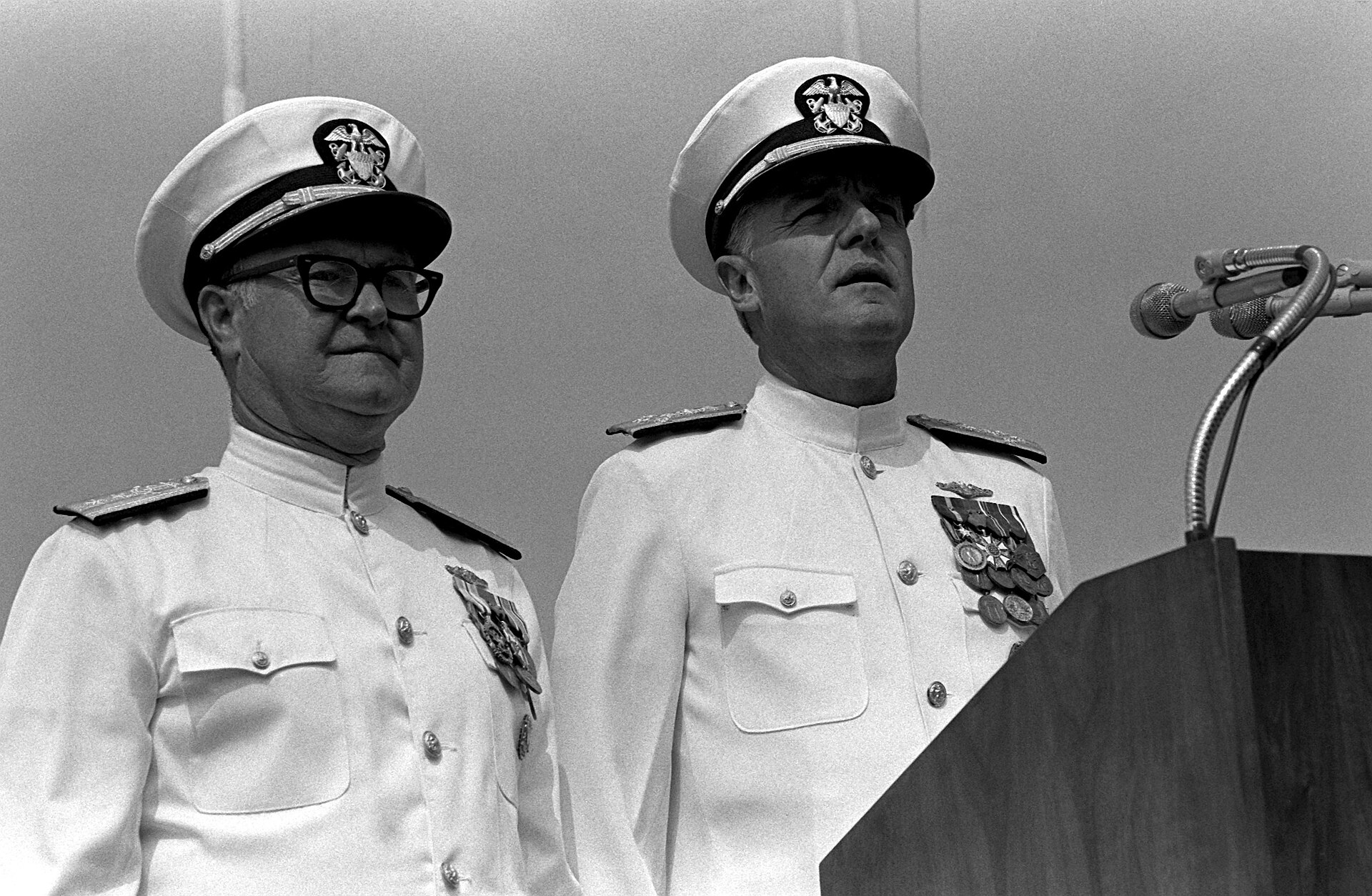 College graduates at a US commencement ceremony
